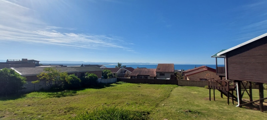  Bedroom Property for Sale in Wavecrest Eastern Cape